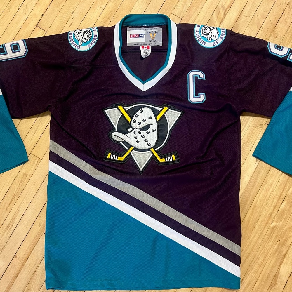 PAUL KARIYA ANAHEIM MIGHTY DUCKS CCM JERSEY. SIZE 48